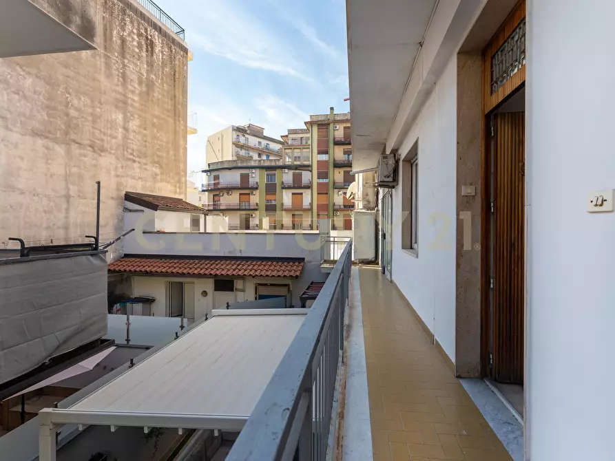 Immagine 44 di Pentalocale in vendita  in Via Enna 15 a Catania