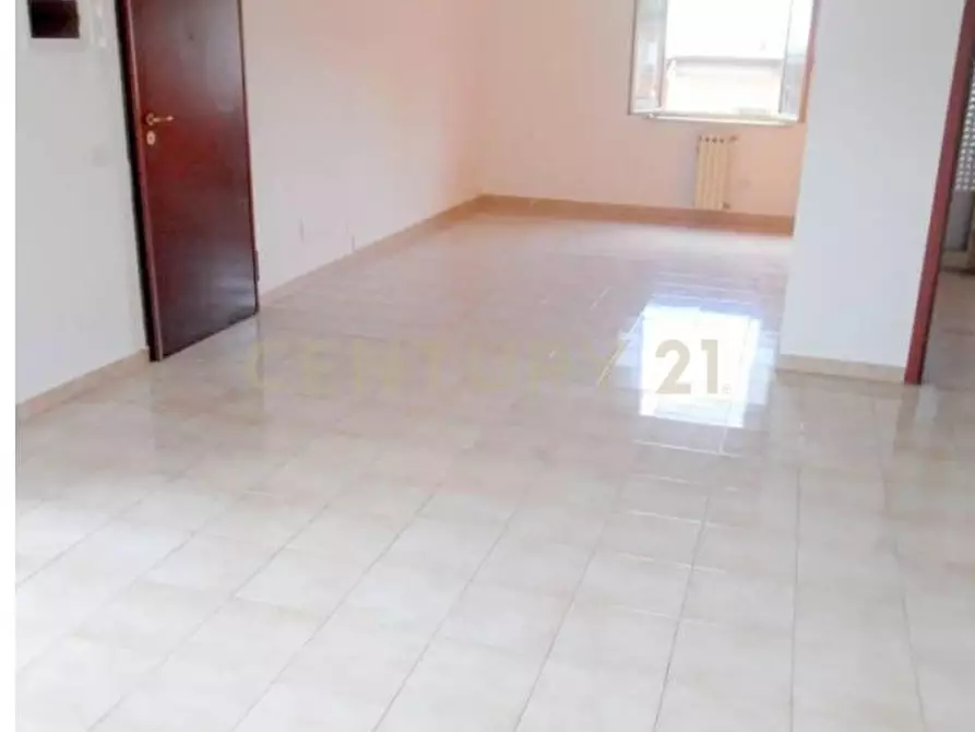 Immagine 6 di Pentalocale in vendita  in Via Alessandro Scarlatti 17 a Aci Castello