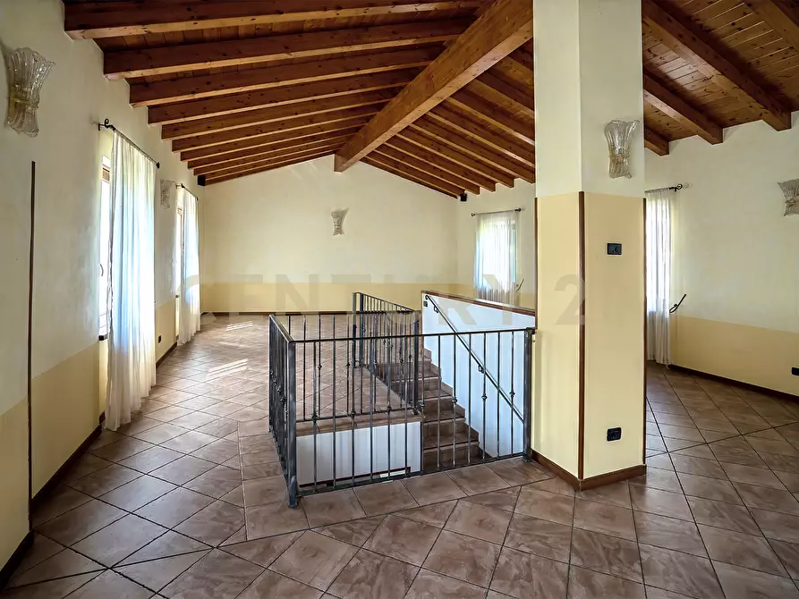 Immagine 121 di Villa in vendita  in Via Adige 25 a Brentino Belluno