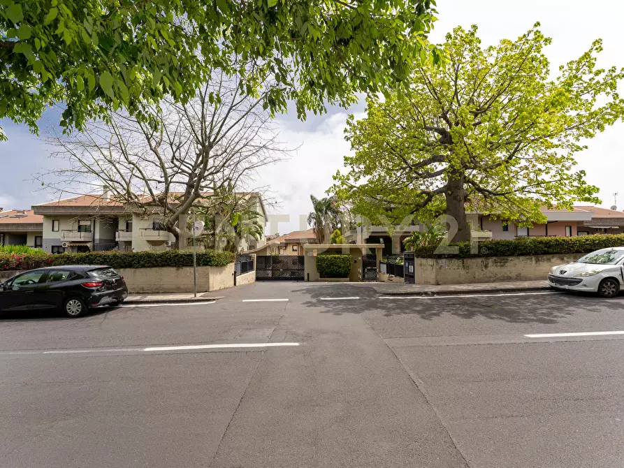 Immagine 21 di Quadrilocale in vendita  in Viale Giuseppe Lainò 7 a Catania