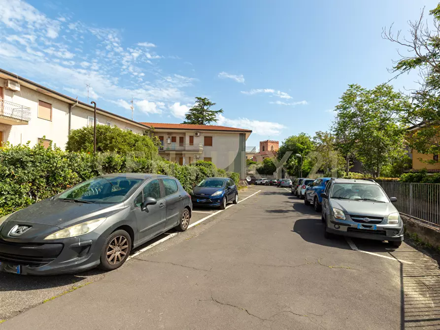 Immagine 46 di Pentalocale in affitto  in Viale Lorenzo Bolano 45 a Catania