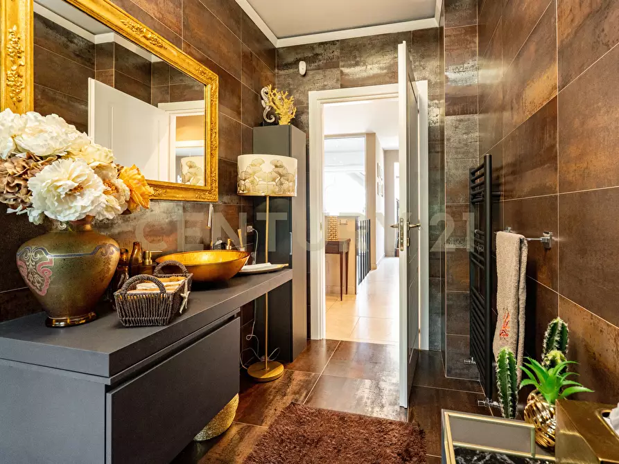 Immagine 49 di Villa in vendita  in Via Monpeluso 8 a Nicolosi