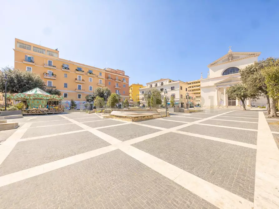 Immagine 22 di Trilocale in vendita  in Piazza Pia 10 a Anzio