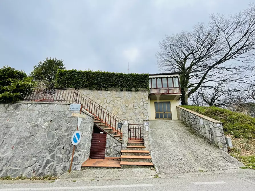 Immagine 34 di Villa in vendita  in Via Dante Alighieri a Semproniano