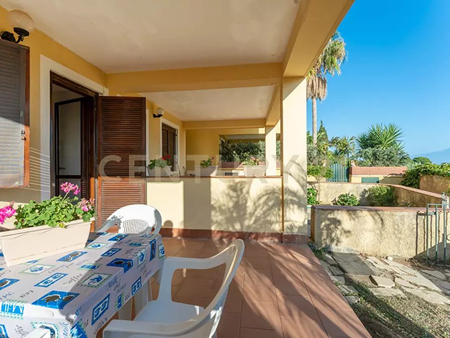 Immagine 21 di Villa in vendita  in BAIA ARCILE a Augusta