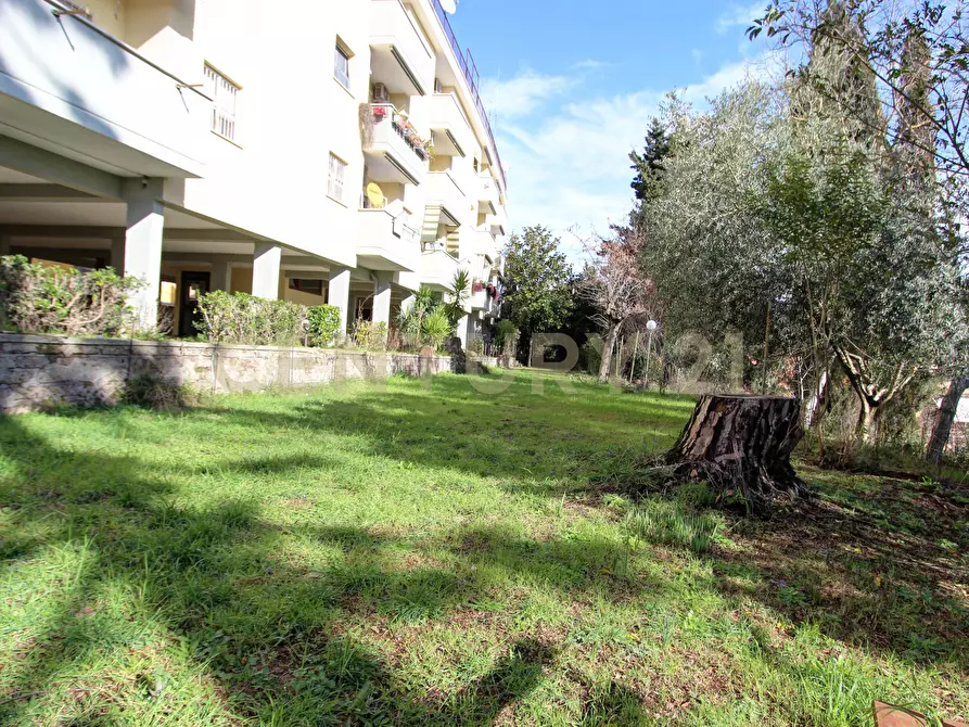 Immagine 22 di Quadrilocale in vendita  in Via Italo Orto 35 a Roma