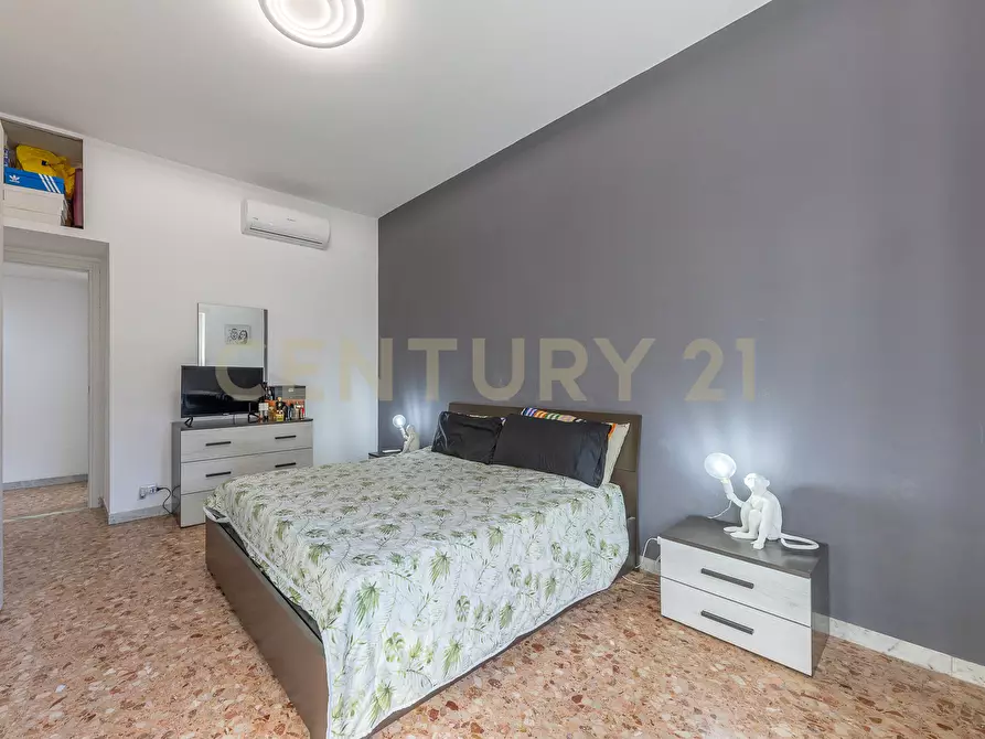 Immagine 14 di Trilocale in vendita  in Via Luigi Rava 9 a Roma