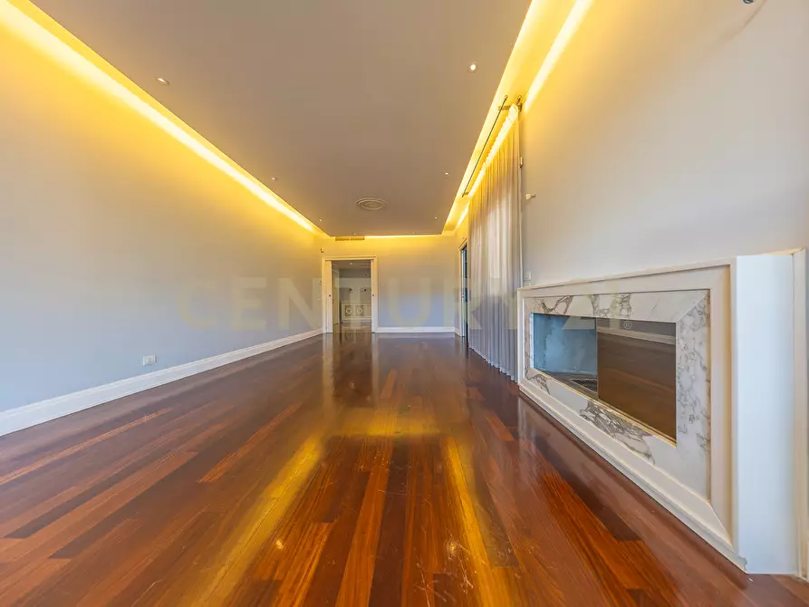 Immagine 32 di Appartamento in vendita  in Via Bevagna 68 a Roma