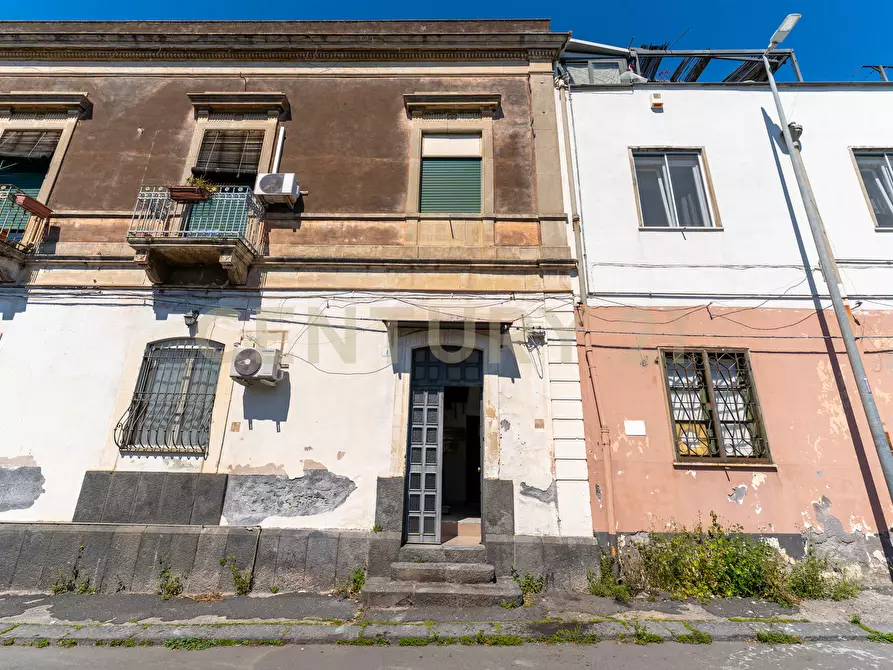 Immagine 4 di Loft/Open space in vendita  in Via Arduino 1 a Catania
