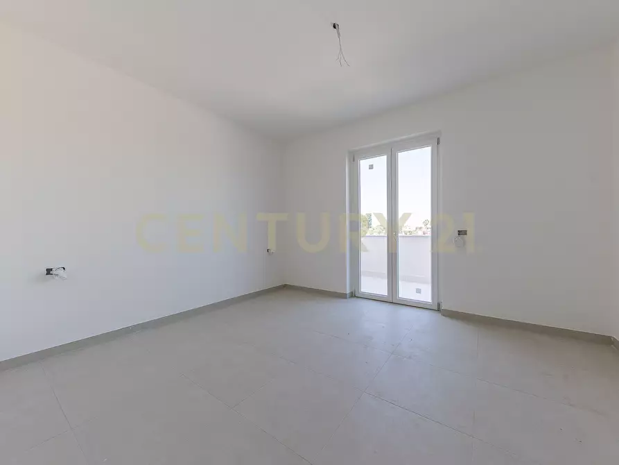 Immagine 9 di Quadrilocale in vendita  in Via Casal di Claudia a Anzio