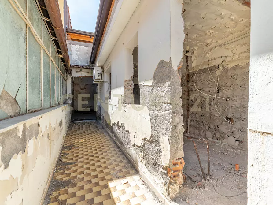 Immagine 8 di Casa indipendente in vendita  in Via Macaluso 9 a Catania
