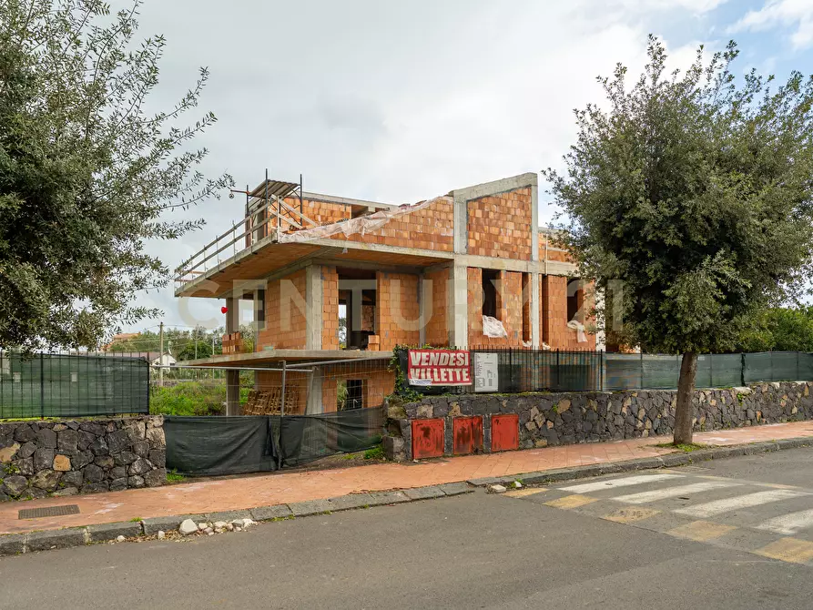 Immagine 14 di Casa bifamiliare in vendita  in Via Alessandro Manzoni 72 a Valverde