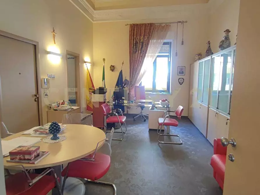 Immagine 30 di Palazzo in vendita  a Messina