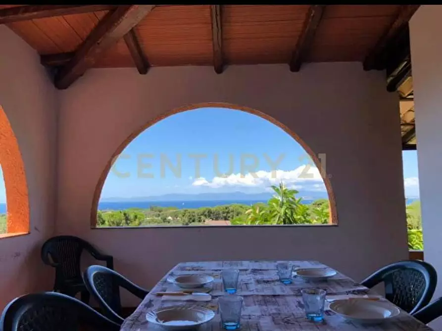 Immagine 4 di Casa indipendente in vendita  in Via degli Eucalipti 21 a Quartu Sant'elena