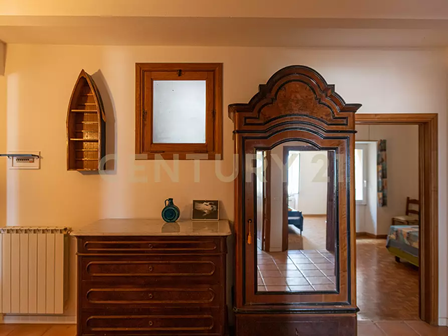 Immagine 21 di Pentalocale in vendita  in Via Amore 13 a Castiglione Della Pescaia