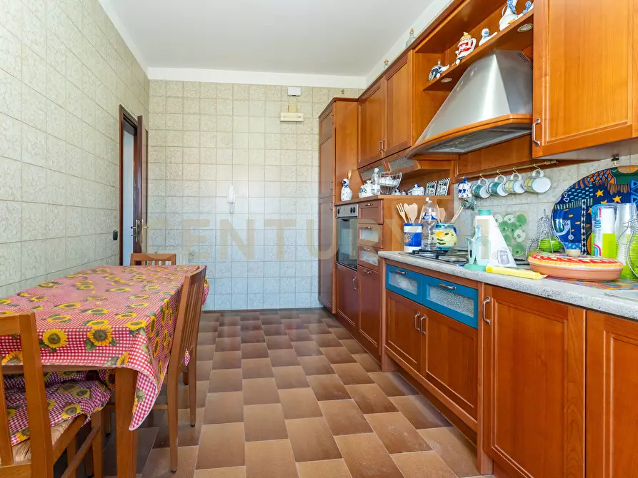 Immagine 13 di Pentalocale in vendita  in Viale Nitta 16b a Catania