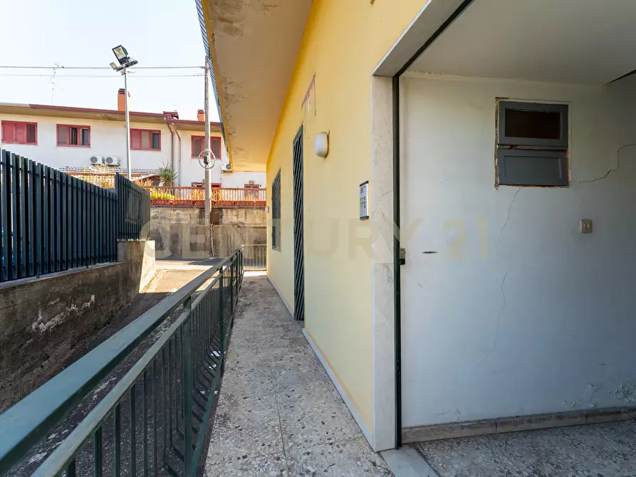 Immagine 4 di Palazzo in vendita  in Via Sebastiano Catania 284 a Catania