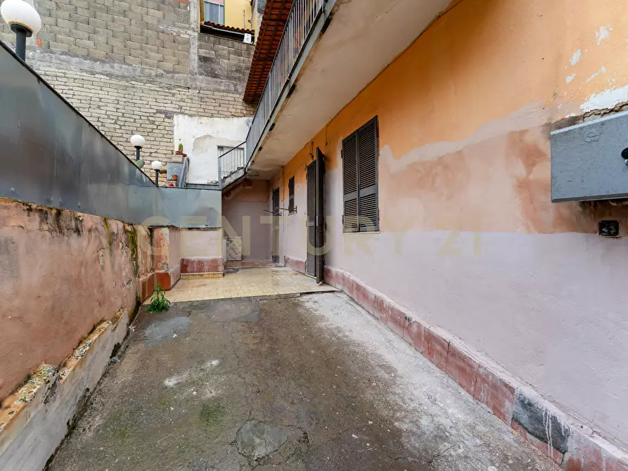 Immagine 28 di Trilocale in vendita  in Via del Frantoio 17 a Catania