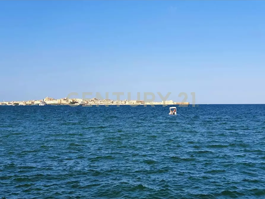 Immagine 12 di Locale commerciale in vendita  in Viale dei Lidi 433 a Siracusa