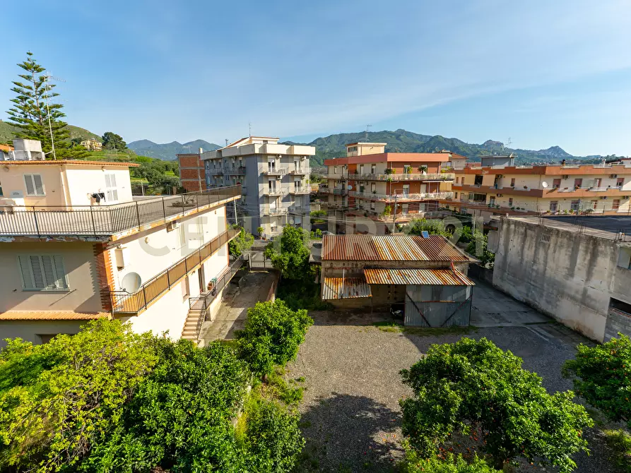 Immagine 41 di Quadrilocale in vendita  in Via Garibaldi 224 a Calatabiano
