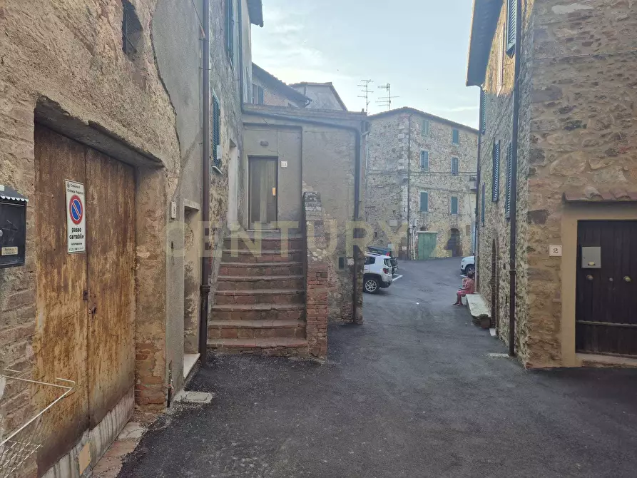 Immagine 32 di Trilocale in vendita  in Piazza Porta Conti 7 a Civitella Paganico