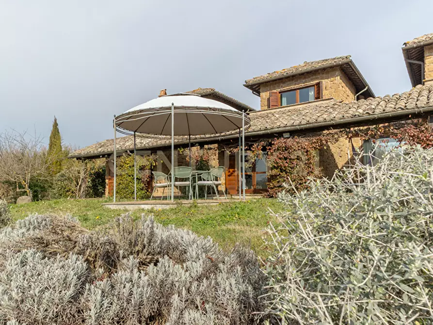 Immagine 30 di Villa in vendita  in Località Campo Rotondo snc a Capranica