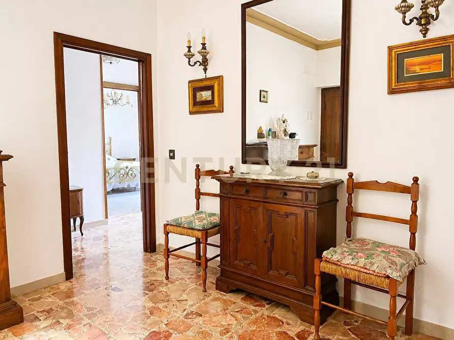 Immagine 11 di Quadrilocale in vendita  in Via Ruggero Piro 17 a Orbetello