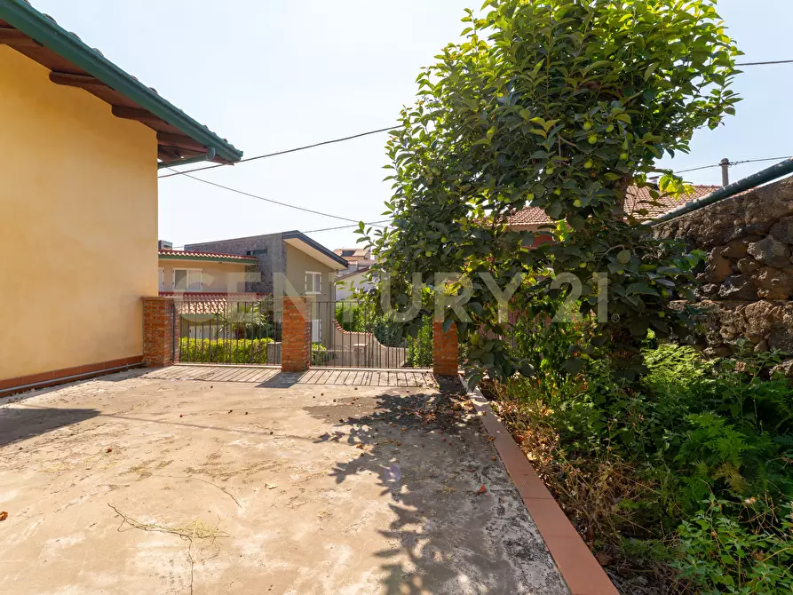 Immagine 43 di Casa indipendente in vendita  in Via Capitano Navarria 37 a San Pietro Clarenza