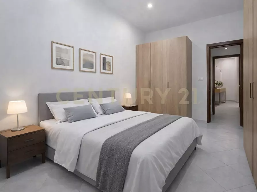 Immagine 6 di Bilocale in vendita  in Via Wrzì 128 a Catania