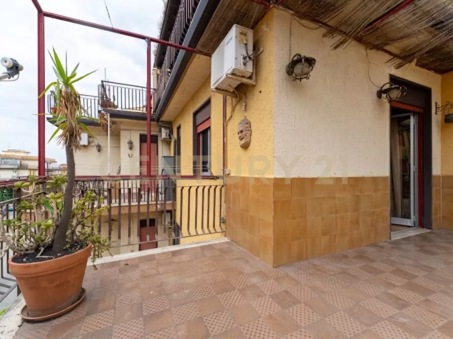 Immagine 11 di Appartamento in vendita  in Via Porticato 2 a Giardini-Naxos