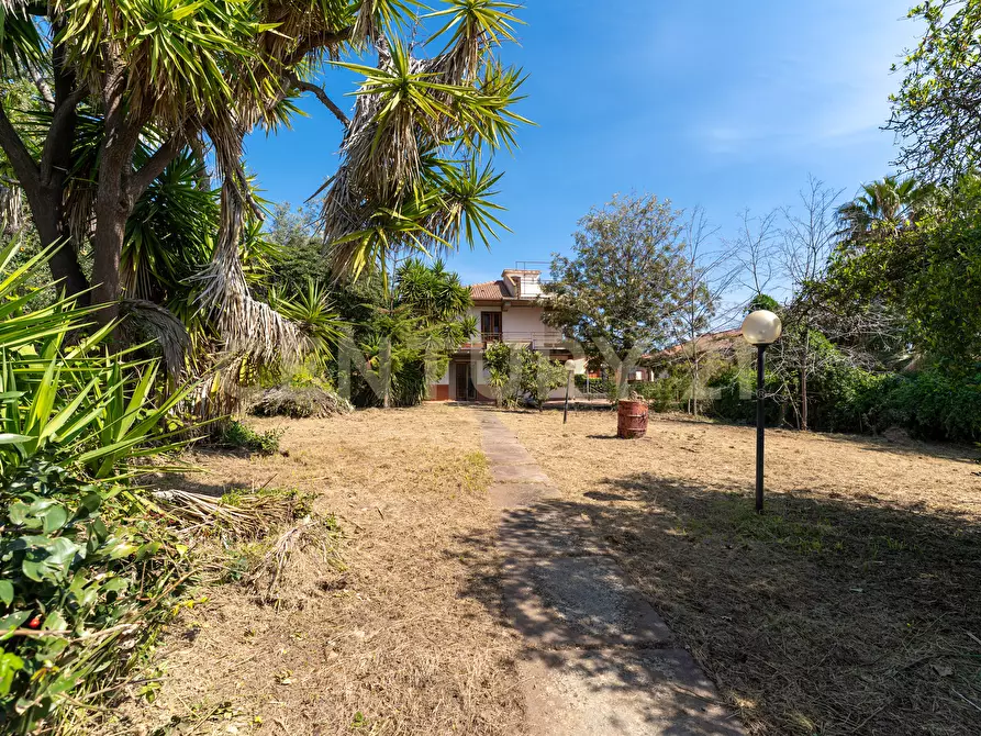Immagine 5 di Villa in vendita  in Via dei Ciclopi 71 a Aci Catena