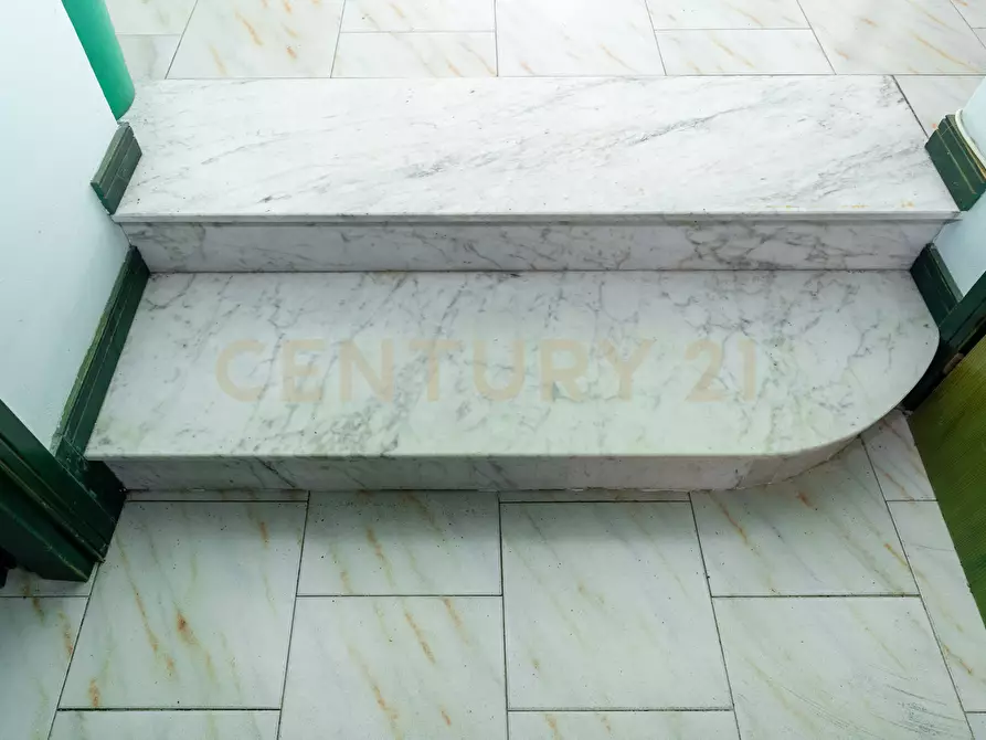 Immagine 13 di Bilocale in vendita  in Via Nazionale 74 bis a Letojanni