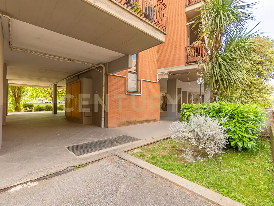 Immagine 5 di Quadrilocale in vendita  in Via Moggio Udinese 28 a Roma