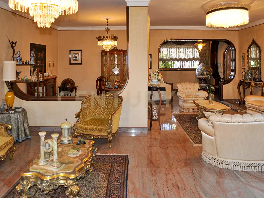 Immagine 17 di Villa in vendita  in Via Musumeci 47 a Giarre