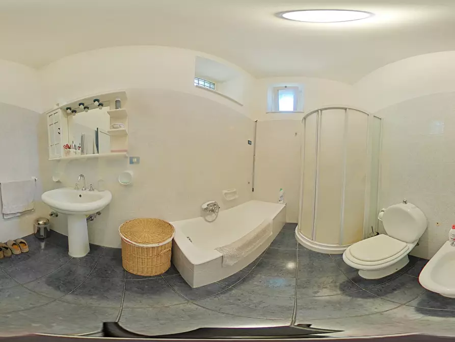 Immagine 61 di Villa in vendita  in Piazza F. M. Scuderi 7 a Viagrande