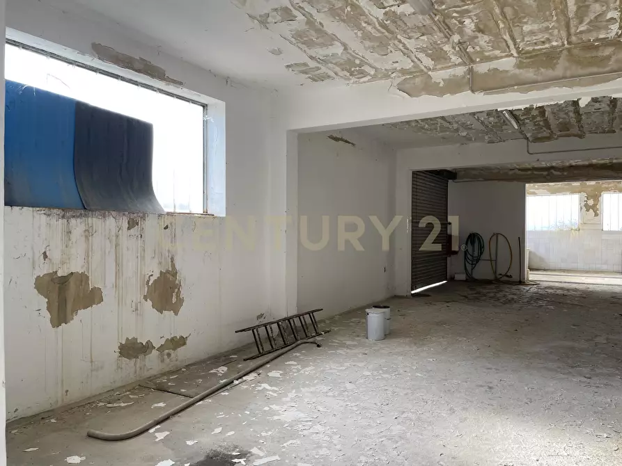 Immagine 79 di Attività artigianale in vendita  in Via Santisi a Motta D'affermo