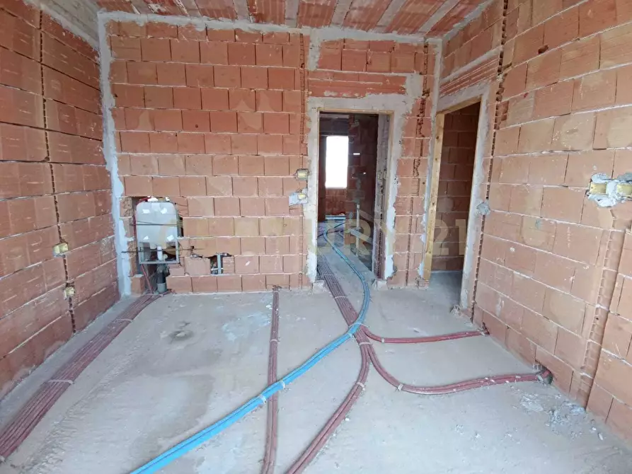 Immagine 55 di Casa bifamiliare in vendita  in VIA LEONCAVALLO 7 a Aci Sant'antonio