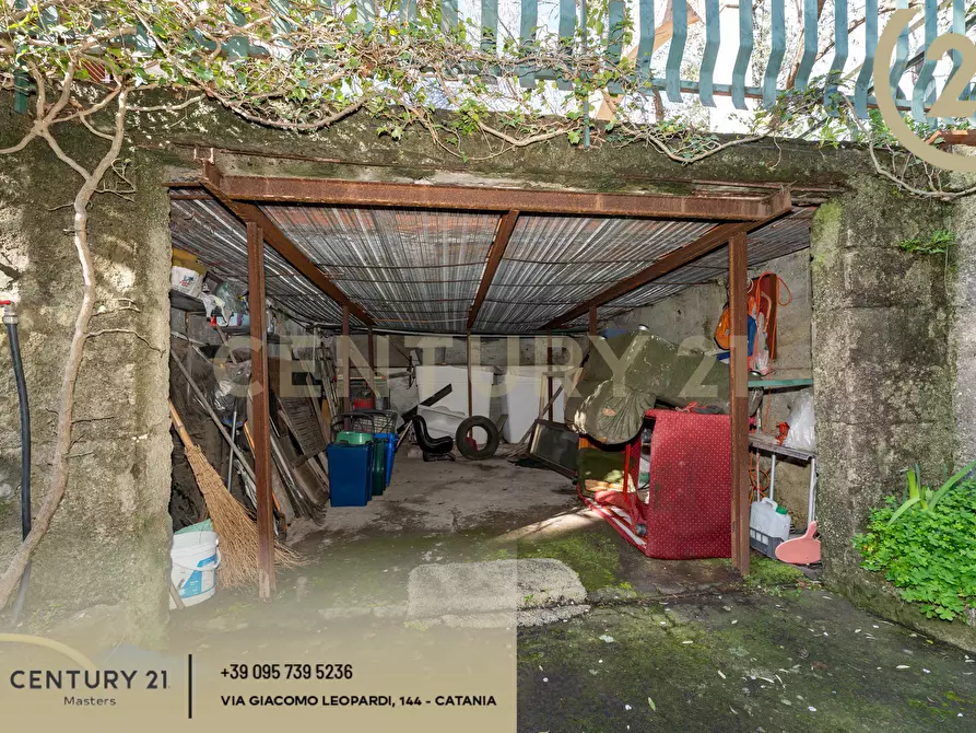 Immagine 46 di Villa in vendita  in Via Francesco Durante 11 a Pedara