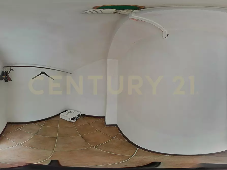 Immagine 55 di Quadrilocale in vendita  in Via Macello 86 a San Giovanni La Punta