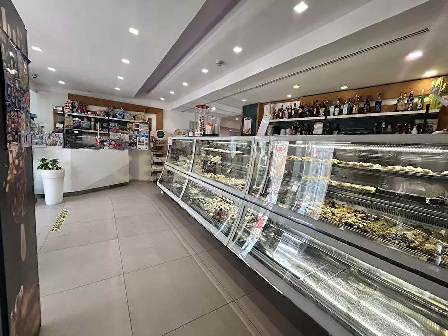 Immagine 5 di Bar / Ristorante in vendita  in Strada Statale 115 a Porto Empedocle