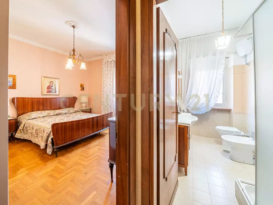 Immagine 21 di Quadrilocale in vendita  in Via Giovanni Verga 81 a Roma
