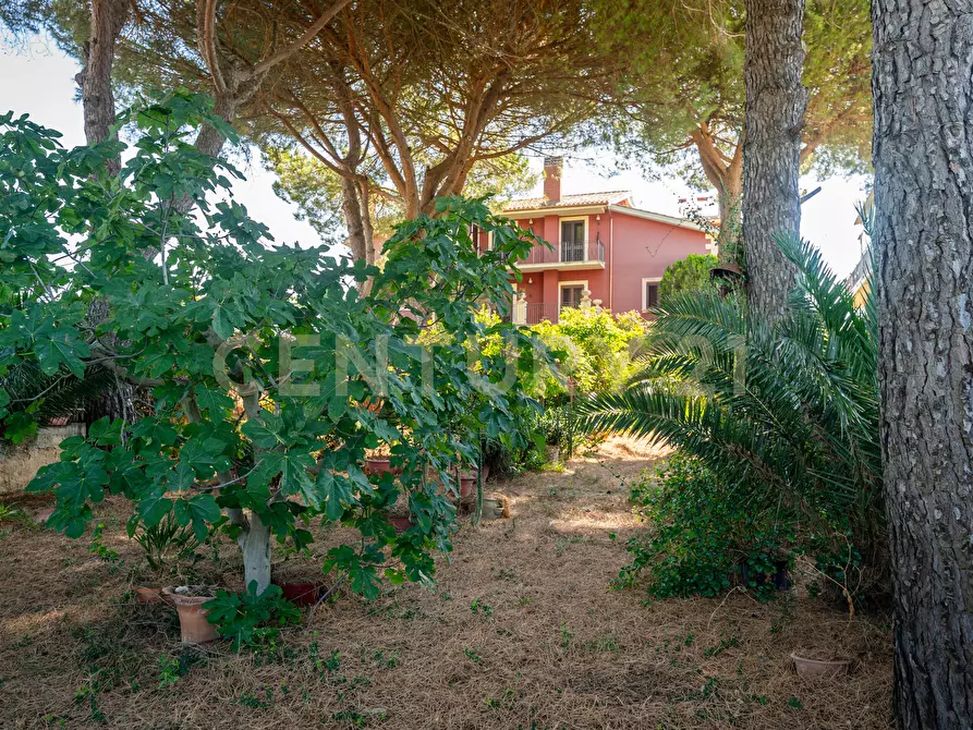 Immagine 29 di Villa in vendita  in Via Ottavia Penna 50 a Caltagirone
