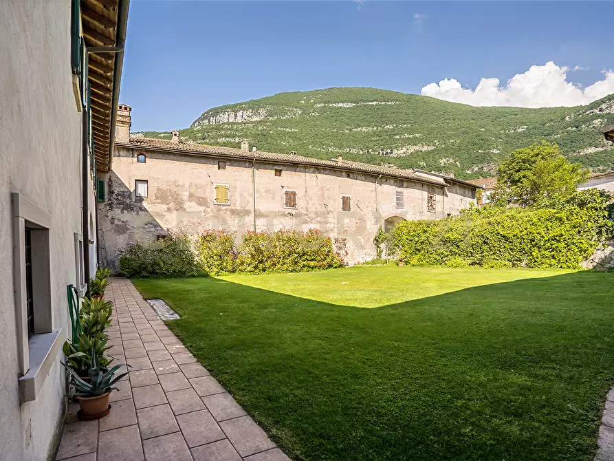 Immagine 105 di Villa in vendita  in Via Adige 25 a Brentino Belluno