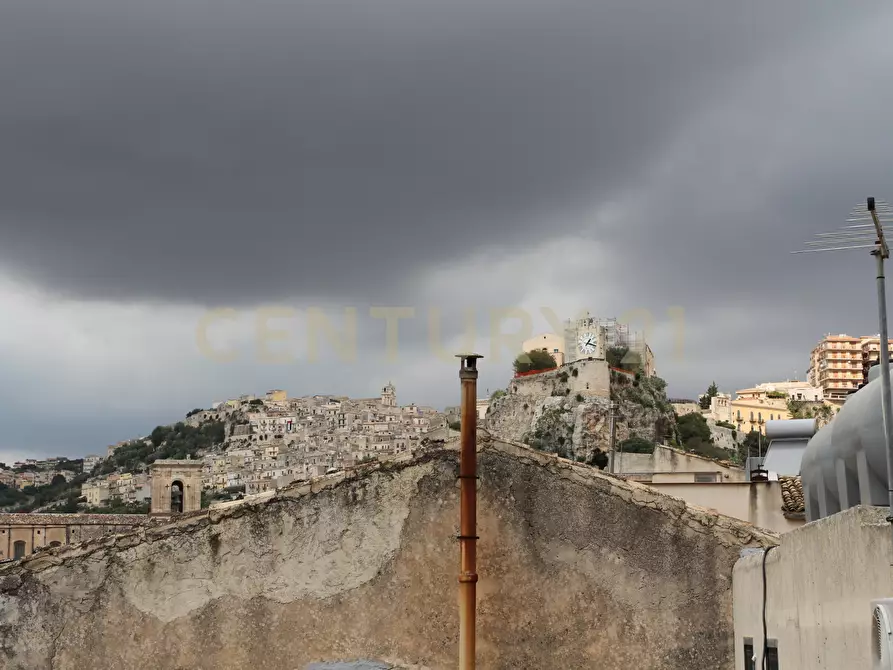 Immagine 31 di Casa indipendente in vendita  in Strada Pellico 26 a Modica