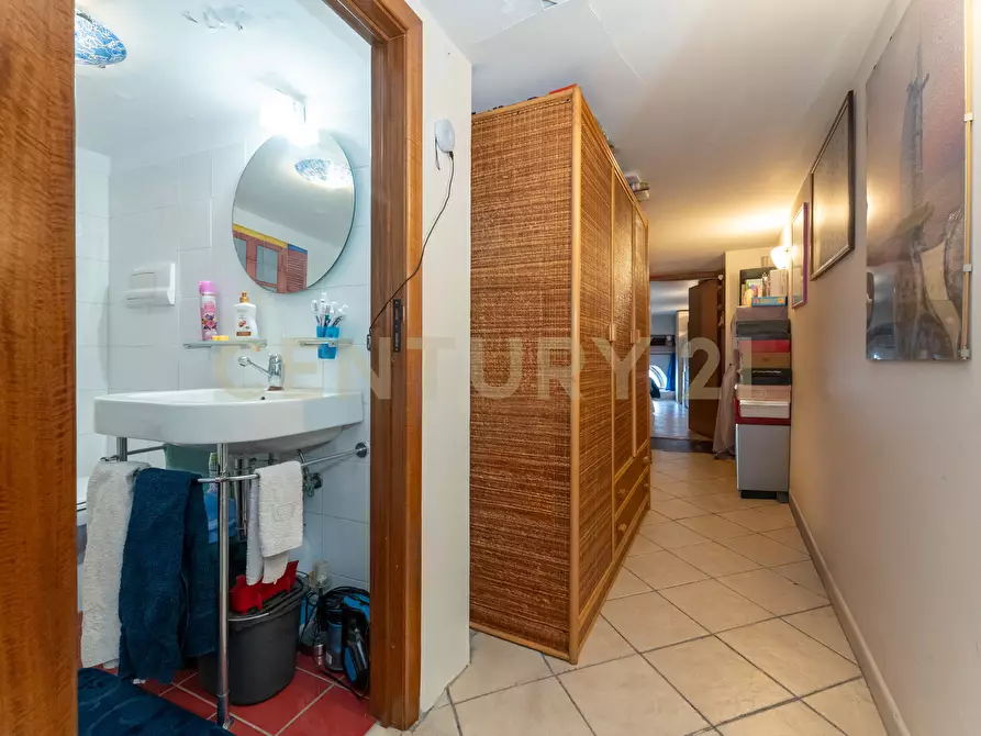 Immagine 32 di Trilocale in vendita  in Via del Vecchio Bastione 29 a Catania