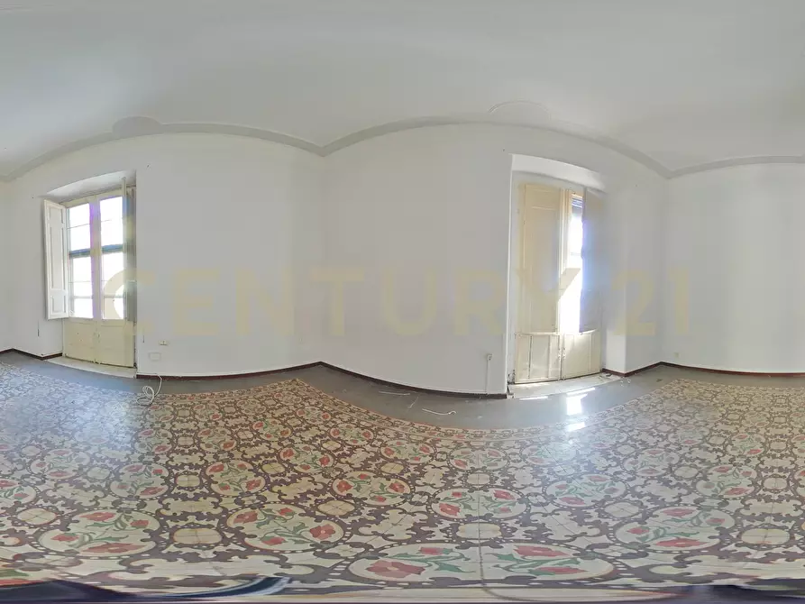 Immagine 45 di Bilocale in vendita  in Via F. Bianco 2 a Catania