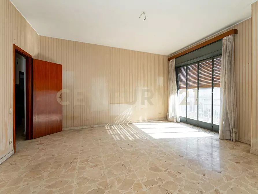 Immagine 21 di Pentalocale in vendita  in Via Fiume 12 a Catania