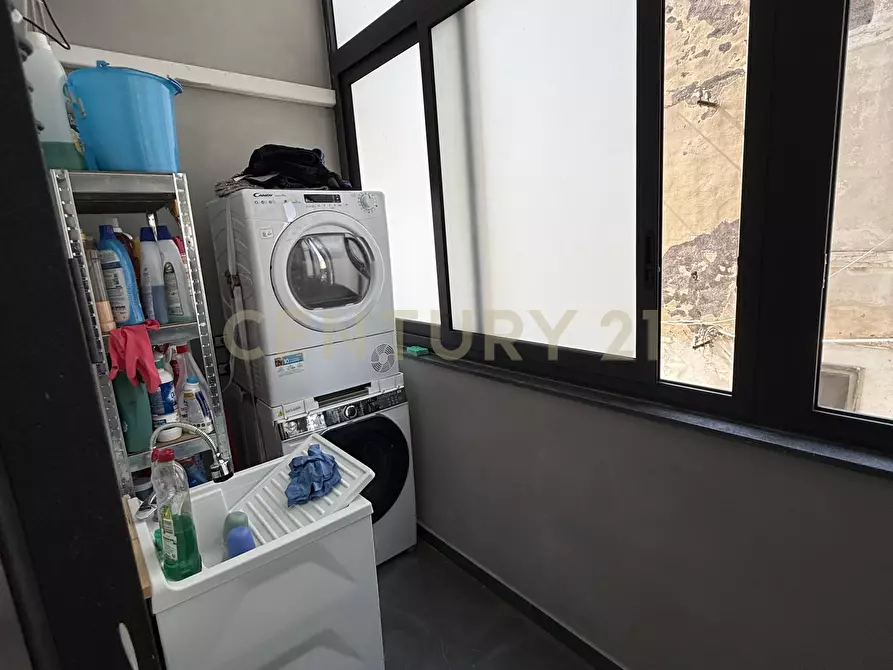 Immagine 9 di Appartamento in vendita  in Via Domenico Tempio 30 a Catania