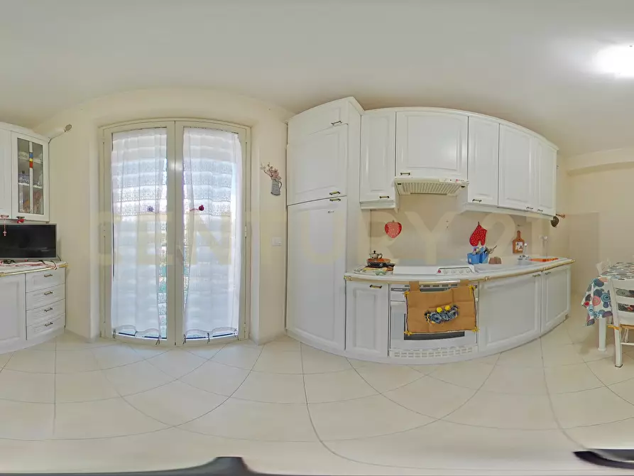 Immagine 51 di Trilocale in vendita  in Via Teocrito 10 a Aci Catena