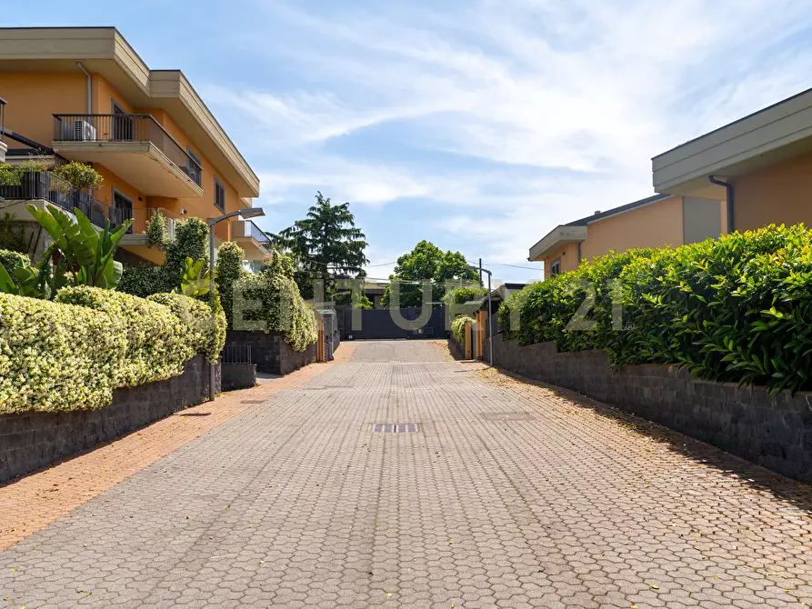 Immagine 5 di Villa in vendita  in Via Scala 58 a San Gregorio Di Catania